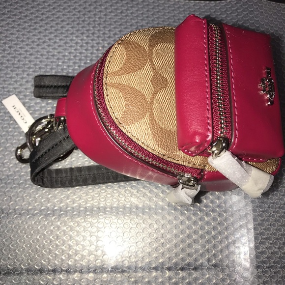 Coach 🌺 mini backpack coin case keychain NWT - Picture 4 of 15